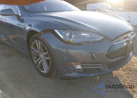2013 Tesla Model S Performance из США, поврежденный, VIN 5YJSA1CP4DFP23684